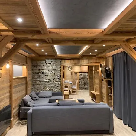 Maison 10 Personnes, Isolee. Villa