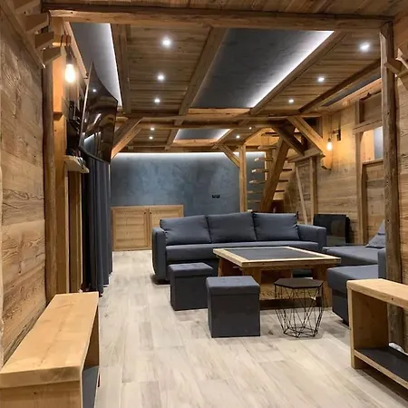 Maison 10 Personnes, Isolee.