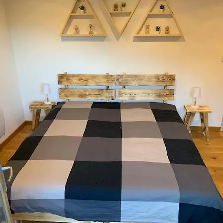 Maison 10 Personnes, Isolee.