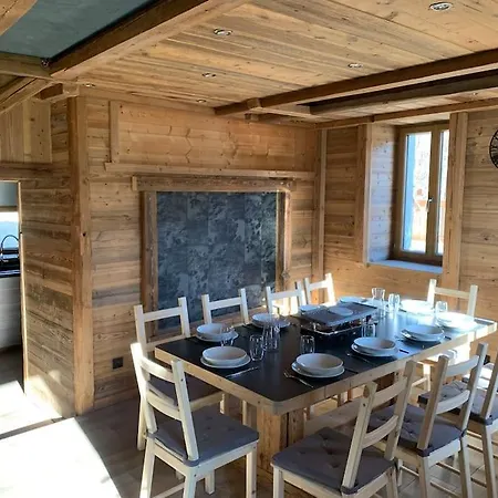Maison 10 Personnes, Isolee.