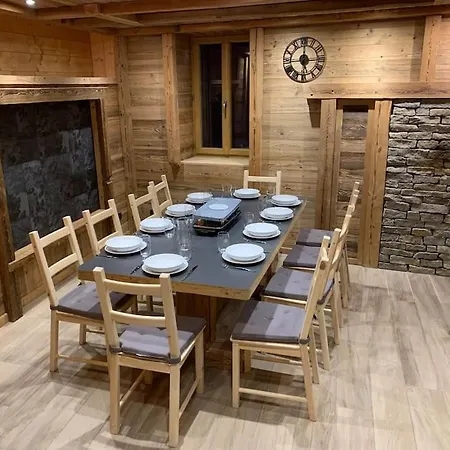 Maison 10 Personnes, Isolee.